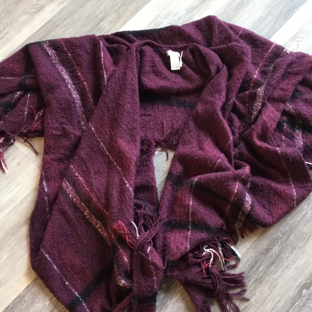 Fringed Free People shawl/throw/cape